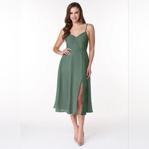 Azazie Clarissa A-Line V-Neck Chiffon Dress in Eucalyptus (Size A6)